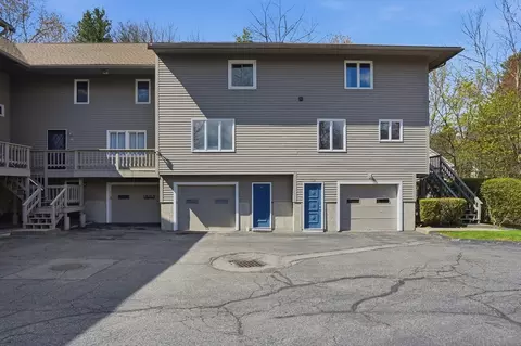 125 Chapin Rd #3E, Hudson, MA 01749