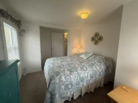Bedroom - 36 Wankinquoah Ave, Wareham, MA 02571 photo 1 of 7