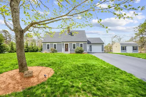 2 W Crossfield Rd, Forestdale, MA 02644