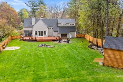 Exterior - 40 Mohawk Dr, Acton, MA 01720 photo 8 of 9