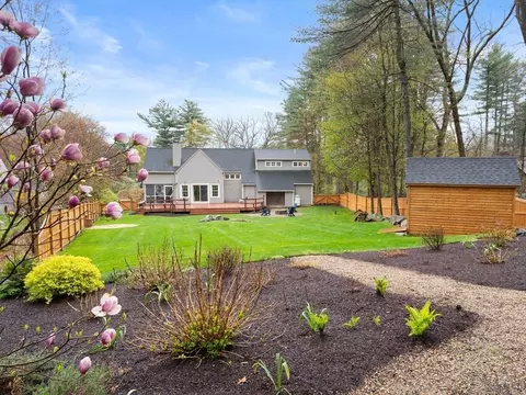 Exterior - 40 Mohawk Dr, Acton, MA 01720 photo 3 of 9