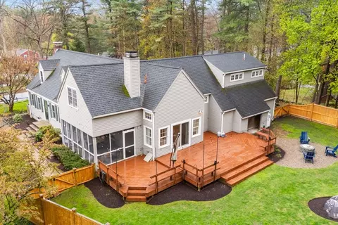 Exterior - 40 Mohawk Dr, Acton, MA 01720 photo 9 of 9