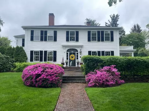 7 Prospect St, Shrewsbury, MA 01545