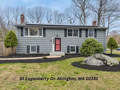 91 Loganberry Dr, Abington, MA 02351