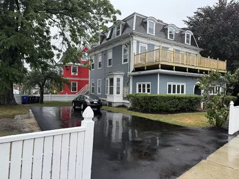 40 Crescent Ave #3, Chelsea, MA 02150