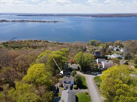6 Miles Ave, Tiverton, RI 02878