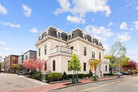 160 Norfolk St #1, Cambridge, MA 02139