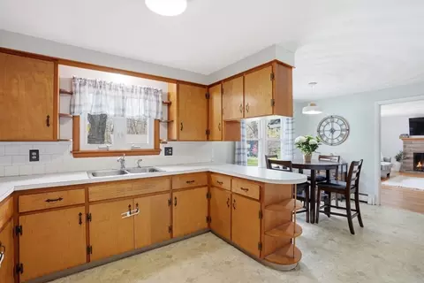 Kitchen - 1 Odonnell Dr, Attleboro, MA 02703 photo 1 of 2