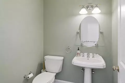 Bath - 22 Barrett St, Needham, MA 02492 photo 1 of 4