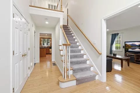 Entry Way - 22 Barrett St, Needham, MA 02492 photo 1 of 2