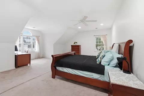 Bedroom - 22 Barrett St, Needham, MA 02492 photo 1 of 5