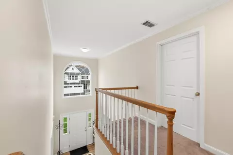 Entry Way - 22 Barrett St, Needham, MA 02492 photo 2 of 2