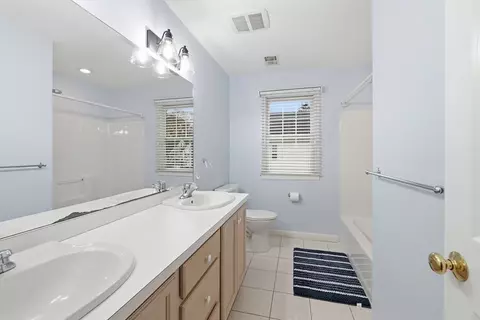Bath - 22 Barrett St, Needham, MA 02492 photo 4 of 4