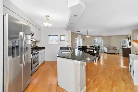 501 Commerce Dr #2204, Braintree, MA 02184
