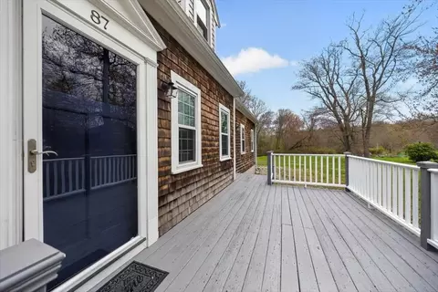 87 Ward St, Hingham, MA 02043 photo 5