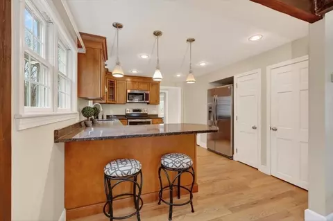87 Ward St, Hingham, MA 02043 photo 7
