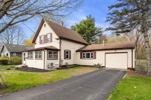 224 Liberty St, Rockland, MA 02370