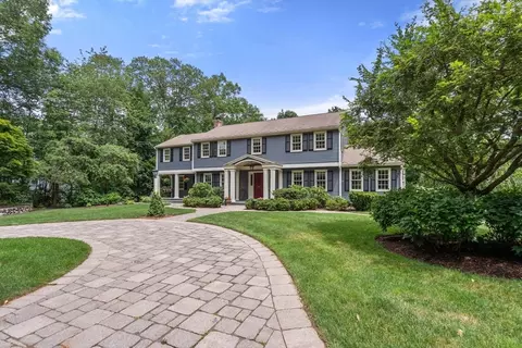 80 Pokonoket Ave, Sudbury, MA 01776