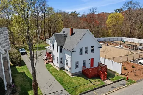 10 Oak Ave, Taunton, MA 02780