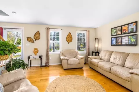 5 Raspberry Ln, Marstons Mills, MA 02648 photo 4