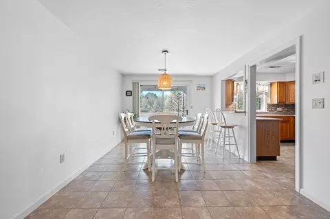 2 Crestview Dr #48, Spencer, MA 01562 photo 6