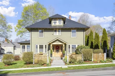 78 Chestnut St, Haverhill, MA 01830