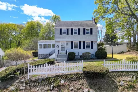 71 Holmes Ave, Weymouth, MA 02191