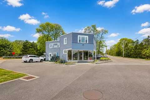 93 Ripley Rd, Cohasset, MA 02025