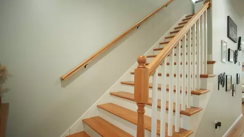 Entry Way - 9 Hall St, Webster, MA 01570 photo 3 of 4