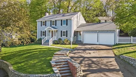 5 Alpine Cir, Wakefield, MA 01880