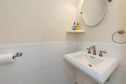 253 E St #1, Boston, MA 02127 photo 15