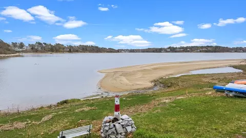 9 Hideaway Rd # F, Bourne, MA 02532