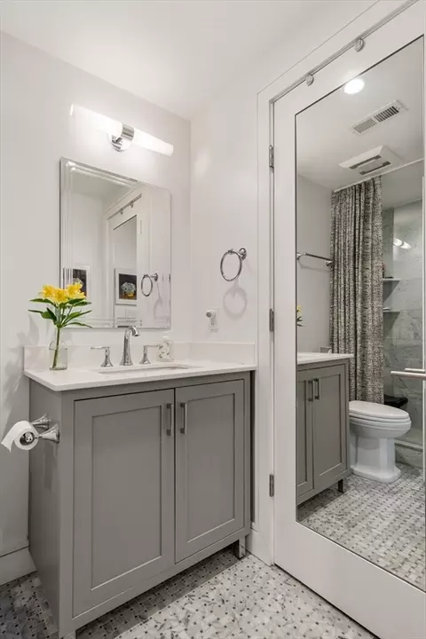 11 Exeter St #2, Boston, MA 02116 photo 5