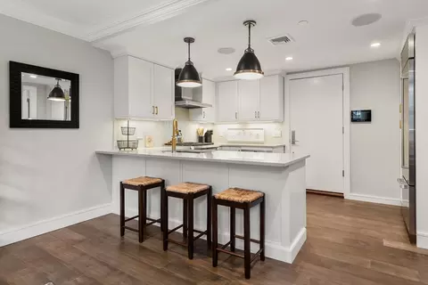 11 Exeter St #2, Boston, MA 02116