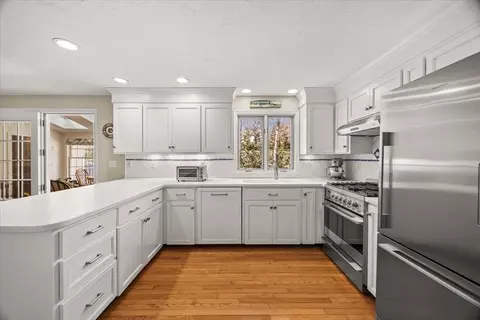Kitchen - 47 Peach Tree Rd, Marstons Mills, MA 02648 photo 2 of 4