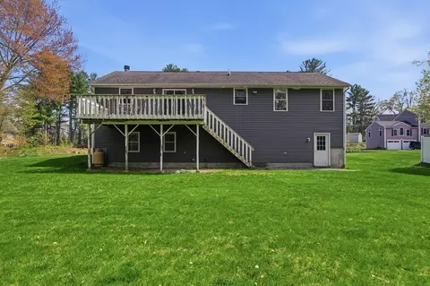 Exterior - 19 Fairfield Dr, Dudley, MA 01571 photo 3 of 6