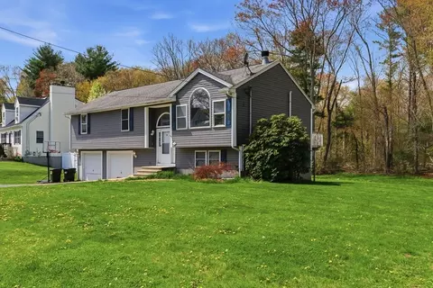 Exterior - 19 Fairfield Dr, Dudley, MA 01571 photo 2 of 6