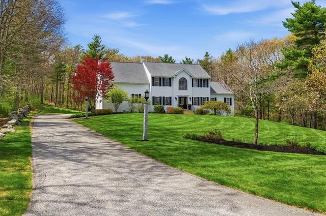 10 Briarwood Cir, Douglas, MA 01516