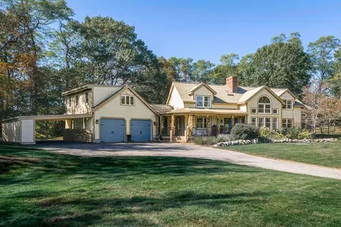 29 Heartbreak Rd, Ipswich, MA 01938