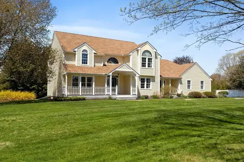 10 Baldwin Rd, Westford, MA 01886