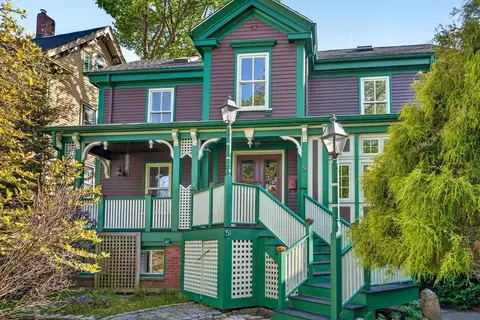 51 Green St, Jamaica Plain, MA 02130