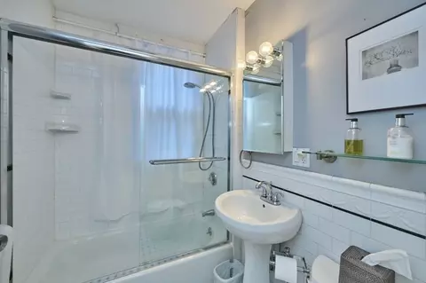 Bath - 233 Freeman #4, Brookline, MA 02446 photo 1 of 1
