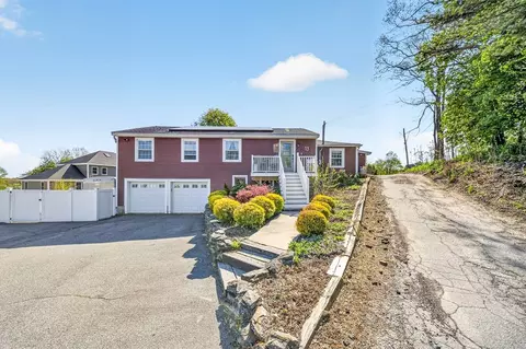 13 Mulcahy Ln, Billerica, MA 01821