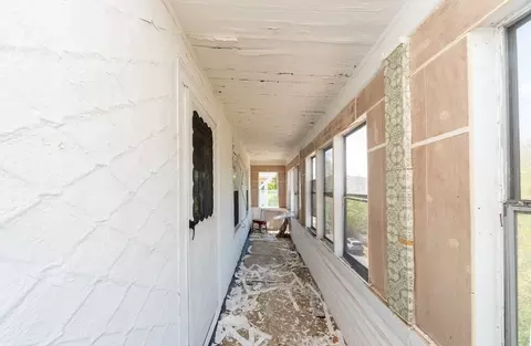 Entry Way - 18 Pearl St, Webster, MA 01570 photo 5 of 5