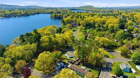 1 Brayton, Southwick, MA 01077