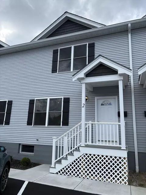 184 Avenue C #-M2, Woonsocket, RI 02895