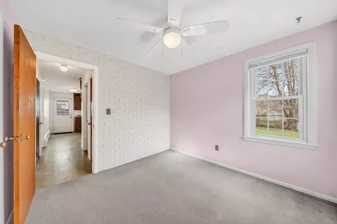 Bedroom - 100 Assumption Ave, Worcester, MA 01606 photo 2 of 10