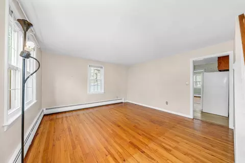 Living - 100 Assumption Ave, Worcester, MA 01606 photo 4 of 8