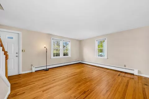 Living - 100 Assumption Ave, Worcester, MA 01606 photo 3 of 8