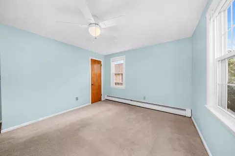 Bedroom - 100 Assumption Ave, Worcester, MA 01606 photo 6 of 10